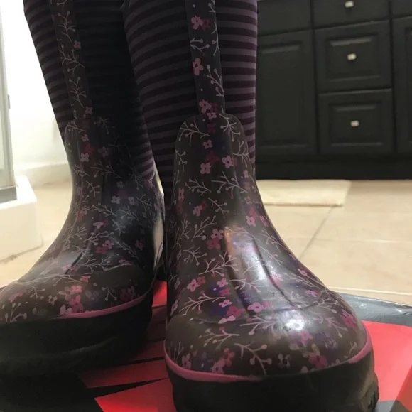 BOGS | Waterproof Classic Flower Stripes Boots Size Youth 6 - Picture 5 of 11